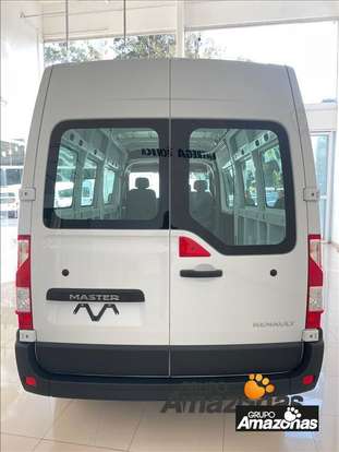 RENAULT-MASTER-2025