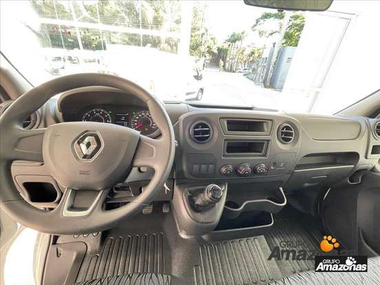 RENAULT-MASTER-2025