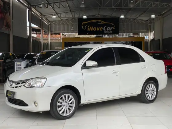 TOYOTA ETIOS 1.5 XLS SEDAN 16V FLEX 4P MANUAL