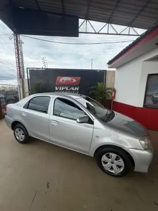 TOYOTA ETIOS 1.5 XLS SEDAN 16V FLEX 4P MANUAL TOYOTA ETIOS 1.5 XLS SEDAN 16V FLEX 4P MANUAL