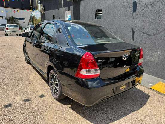 TOYOTA-ETIOS-2016