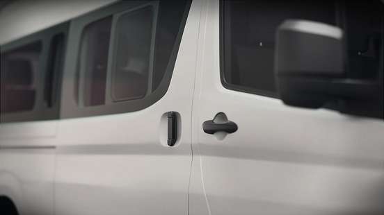 TOYOTA-HIACE-2025