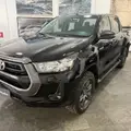 TOYOTA HILUX 2.8 D-4D TURBO DIESEL CD SR 4X4 AUTOMÁTICO TOYOTA HILUX 2.8 D-4D TURBO DIESEL CD SR 4X4 AUTOMÁTICO