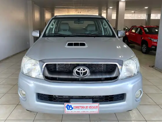 TOYOTA HILUX 3.0 SR 4X4 CD 16V TURBO INTERCOOLER DIESEL 4P MANUAL