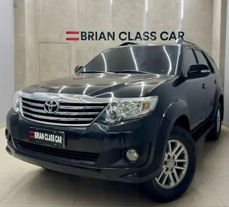 TOYOTA HILUX SW4 2.7 SR 4X2 16V FLEX 4P AUTOMÁTICO TOYOTA HILUX SW4 2.7 SR 4X2 16V FLEX 4P AUTOMÁTICO