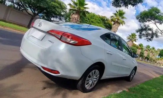 TOYOTA-YARIS-2021