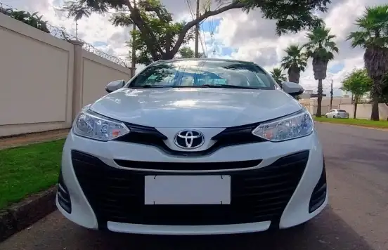 TOYOTA-YARIS-2021