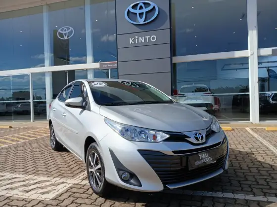 TOYOTA YARIS 1.5 16V FLEX SEDAN XS CONNECT MULTIDRIVE TOYOTA YARIS 1.5 16V FLEX SEDAN XS CONNECT MULTIDRIVE