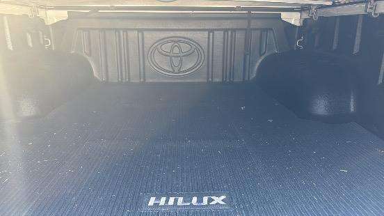 TOYOTA-HILUX-2.8 D-4D TURBO DIESEL CD SRX 4X4 AUTOMÁTICO TOYOTA-HILUX-2021