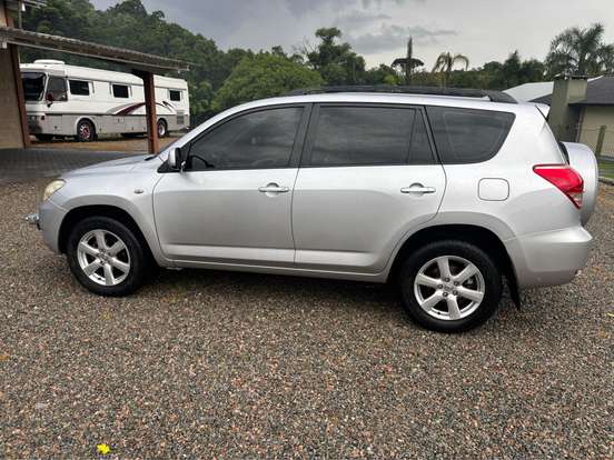 TOYOTA-RAV4-2.4 4X4 16V GASOLINA 4P AUTOMÁTICO TOYOTA-RAV4-2008
