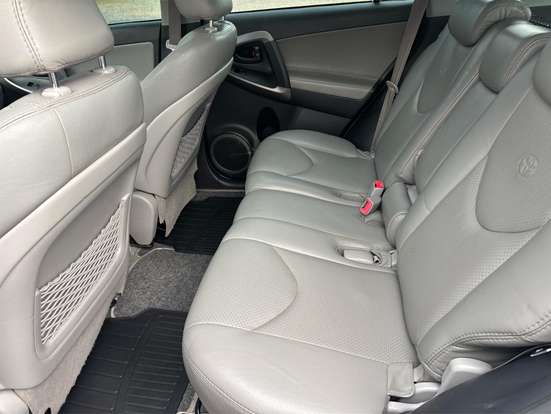 TOYOTA-RAV4-2008