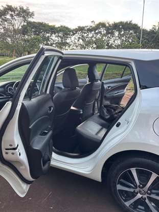 TOYOTA-YARIS-2019