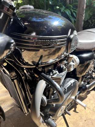 TRIUMPH-BONNEVILLE T120 1200 TRIUMPH-BONNEVILLE T120 1200-2017