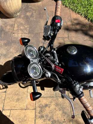 TRIUMPH-BONNEVILLE T120 1200 TRIUMPH-BONNEVILLE T120 1200-2017