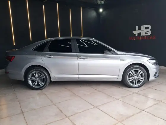 VOLKSWAGEN JETTA 1.4 250 TSI TOTAL FLEX R-LINE TIPTRONIC