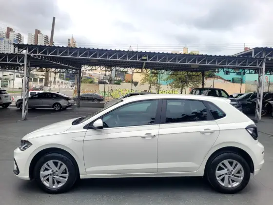 VOLKSWAGEN POLO 1.0 170 TSI MANUAL