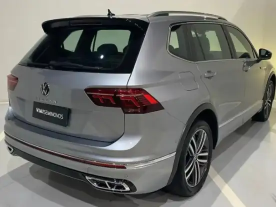 VOLKSWAGEN-TIGUAN-2.0 300 TSI GASOLINA ALLSPACE R-LINE AUTOMÁTICO VOLKSWAGEN-TIGUAN-2023
