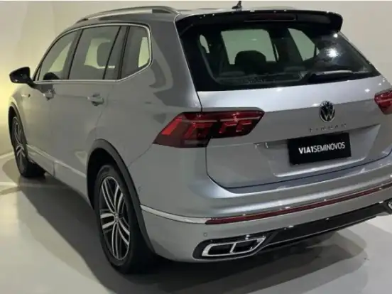 VOLKSWAGEN-TIGUAN-2.0 300 TSI GASOLINA ALLSPACE R-LINE AUTOMÁTICO VOLKSWAGEN-TIGUAN-2023