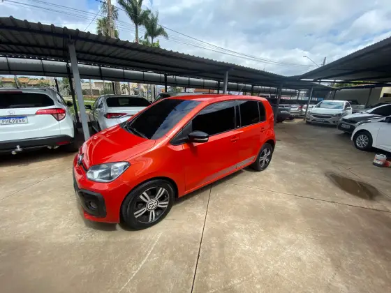 VOLKSWAGEN UP 1.0 TSI MOVE UP 12V FLEX 4P MANUAL VOLKSWAGEN UP 1.0 TSI MOVE UP 12V FLEX 4P MANUAL