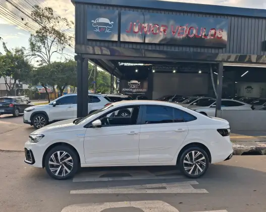 VOLKSWAGEN VIRTUS 1.0 200 TSI HIGHLINE AUTOMÁTICO