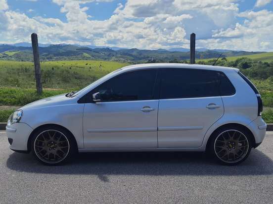 VOLKSWAGEN-POLO-1.6 MI 8V FLEX 4P MANUAL VOLKSWAGEN-POLO-2009