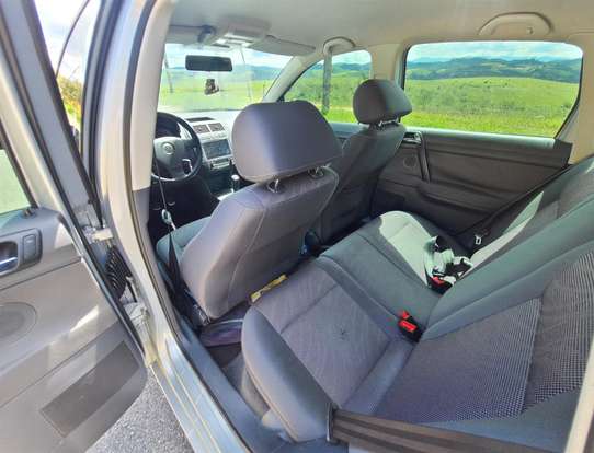 VOLKSWAGEN-POLO-1.6 MI 8V FLEX 4P MANUAL VOLKSWAGEN-POLO-2009