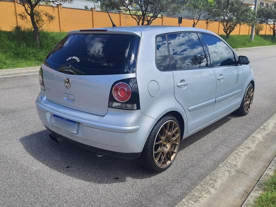 VOLKSWAGEN-POLO-1.6 MI 8V FLEX 4P MANUAL VOLKSWAGEN-POLO-2009
