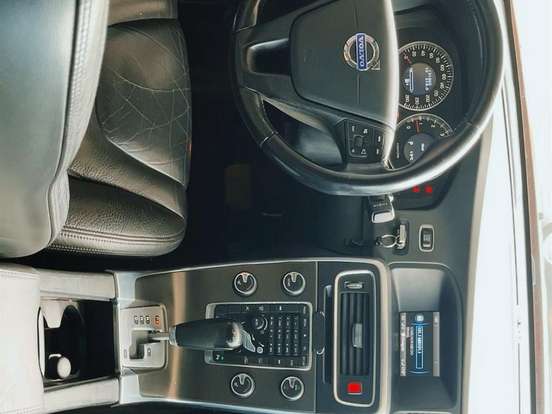 VOLVO-S60-2.0 T5 DYNAMIC GASOLINA 4P AUTOMÁTICO VOLVO-S60-2011