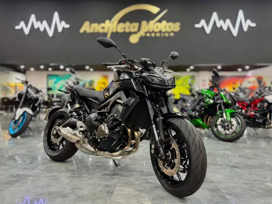 YAMAHA MT-09 