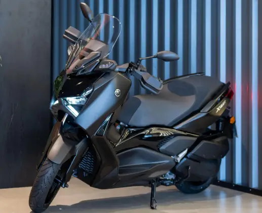 YAMAHA XMAX 250 CONNECTED ABS 