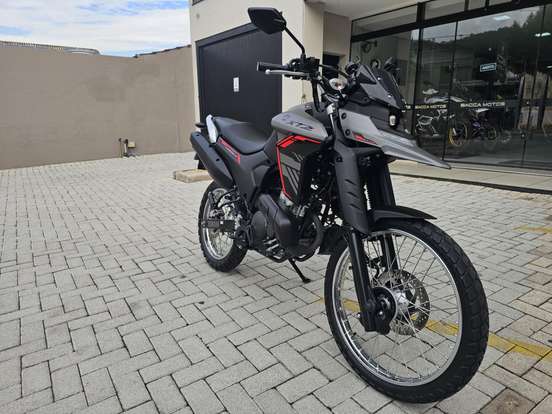 YAMAHA-XTZ 250 LANDER CONNECTED-2025