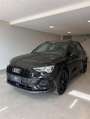 AUDI-Q3-2021