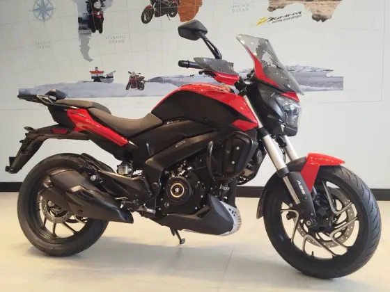 BAJAJ DOMINAR 400 