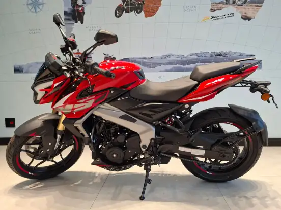 BAJAJ-DOMINAR NS400Z-2026