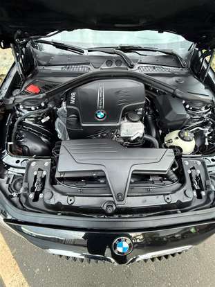 BMW-120i-2016