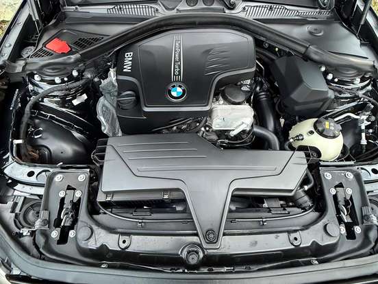 BMW-120i-2.0 16V SPORT ACTIVEFLEX 4P AUTOMÁTICO BMW-120i-2016