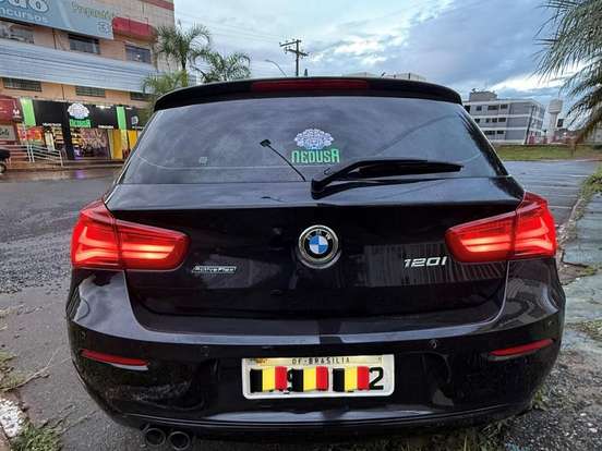BMW-120i-2.0 16V SPORT ACTIVEFLEX 4P AUTOMÁTICO BMW-120i-2016