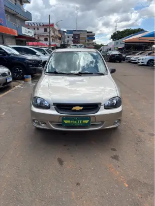 CHEVROLET CLASSIC 1.0 MPFI LIFE 8V FLEX 4P MANUAL