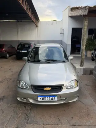 CHEVROLET CORSA 1.0 MPFI CLASSIC SEDAN SPIRIT 8V FLEX 4P MANUAL