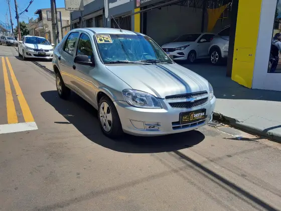 CHEVROLET PRISMA 1.4 MPFI JOY 8V FLEX 4P MANUAL CHEVROLET PRISMA 1.4 MPFI JOY 8V FLEX 4P MANUAL