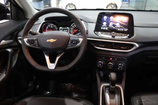 CHEVROLET-TRACKER-2025