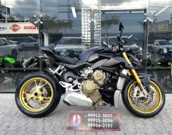 DUCATI STREETFIGHTER V4 S DUCATI STREETFIGHTER V4 S