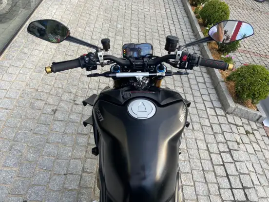 DUCATI-STREETFIGHTER V4 S DUCATI-STREETFIGHTER V4 S-2022