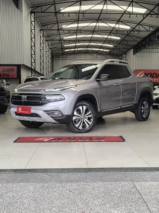 FIAT TORO 2.0 16V TURBO DIESEL VOLCANO 4WD AT9 FIAT TORO 2.0 16V TURBO DIESEL VOLCANO 4WD AT9