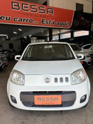 FIAT UNO 1.0 EVO VIVACE 8V FLEX 4P MANUAL