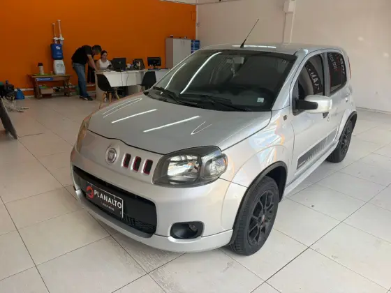 FIAT UNO 1.4 EVO SPORTING 8V FLEX 4P MANUAL