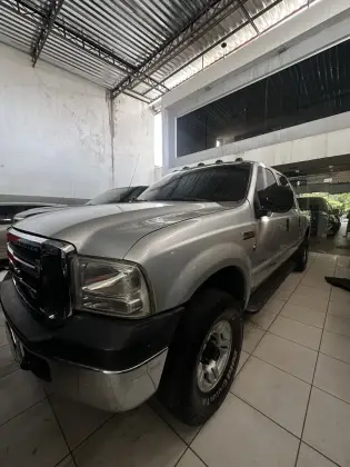 FORD F-250 3.9 XLT 4X2 CS DIESEL 2P MANUAL