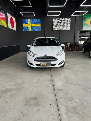 FORD FIESTA 1.5 SE HATCH 16V FLEX 4P MANUAL