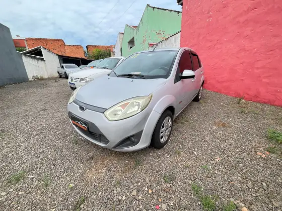 FORD FIESTA 1.6 ROCAM SE 8V FLEX 4P MANUAL