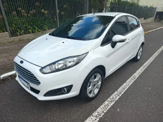 FORD FIESTA 1.6 SE HATCH 16V FLEX 4P MANUAL FORD FIESTA 1.6 SE HATCH 16V FLEX 4P MANUAL